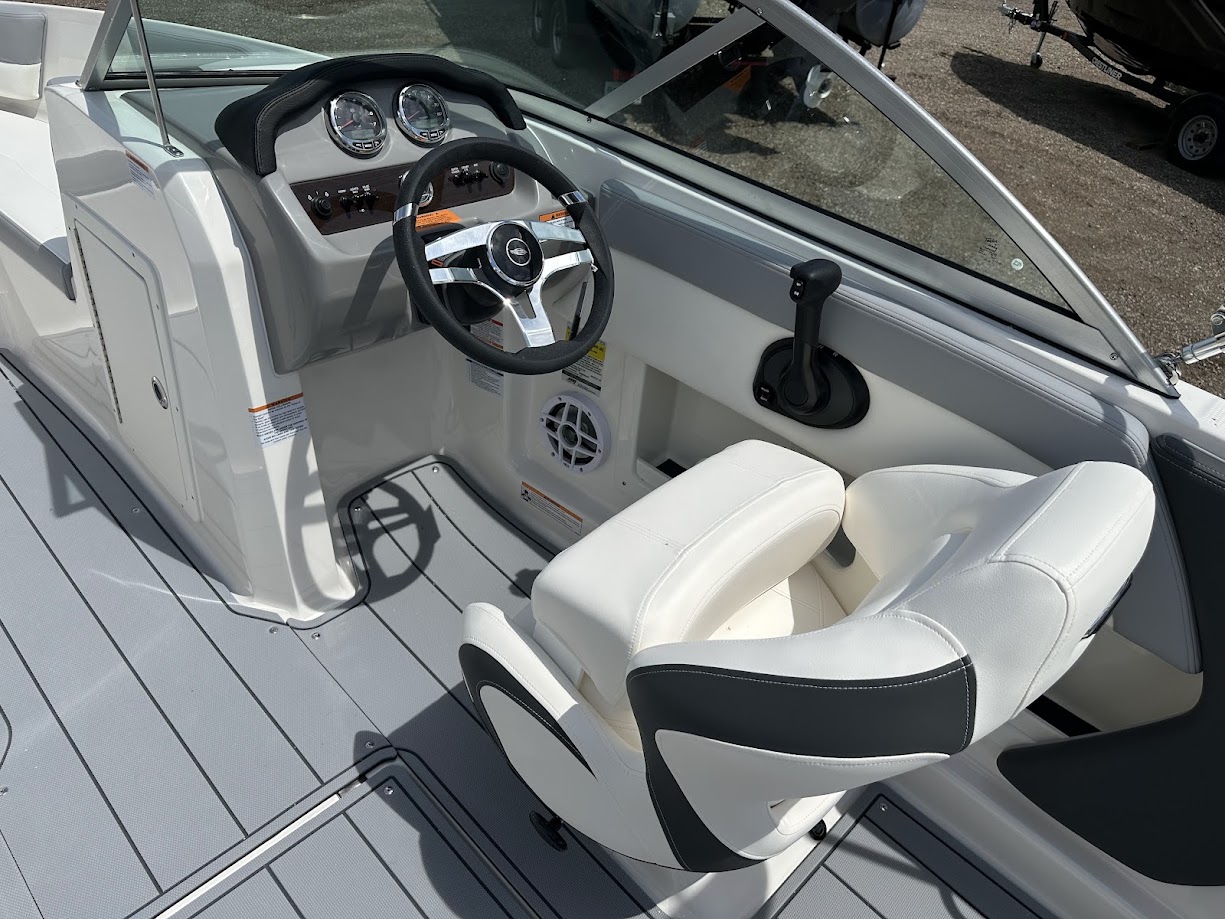 2024 Chaparral 19 SSI OB. 150HP Mercury Fourstroke! - Photo 16